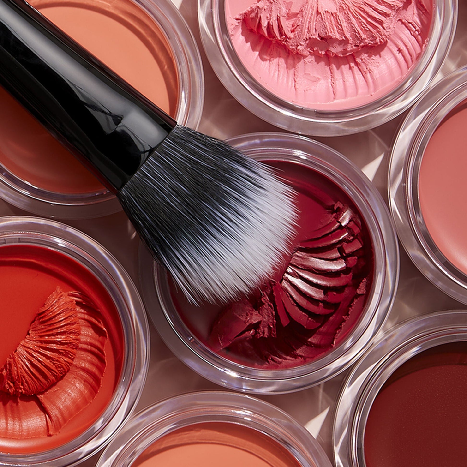 putty-blush-brush-h5 011321_PuttyBlush-Brush_V2_COMP_Final_IGF2.jpg