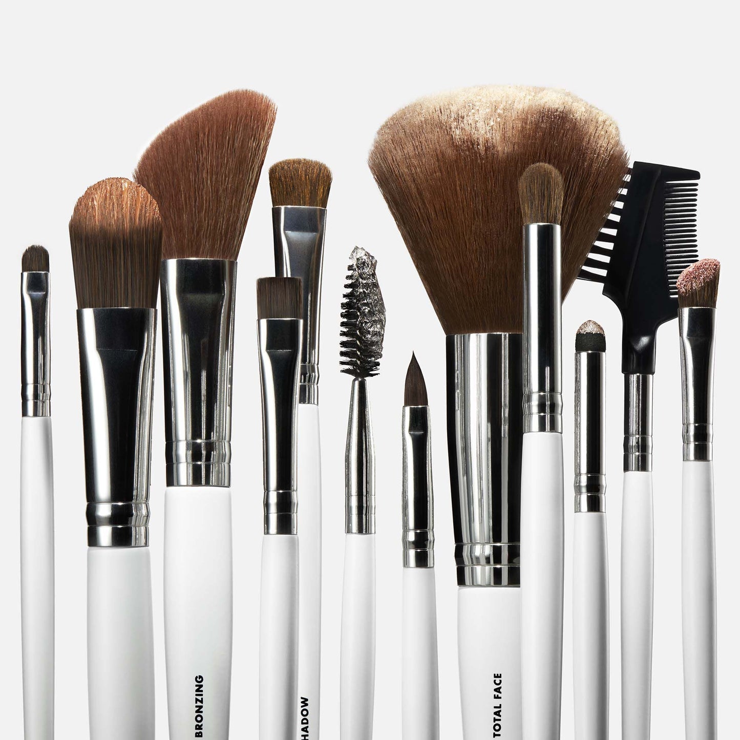 professional-set-of-12-makeup-brushes-y5 040523_SL_12PieceBrushKit_0001_FocusStack01_FINAL_RGB_IGF.jpg