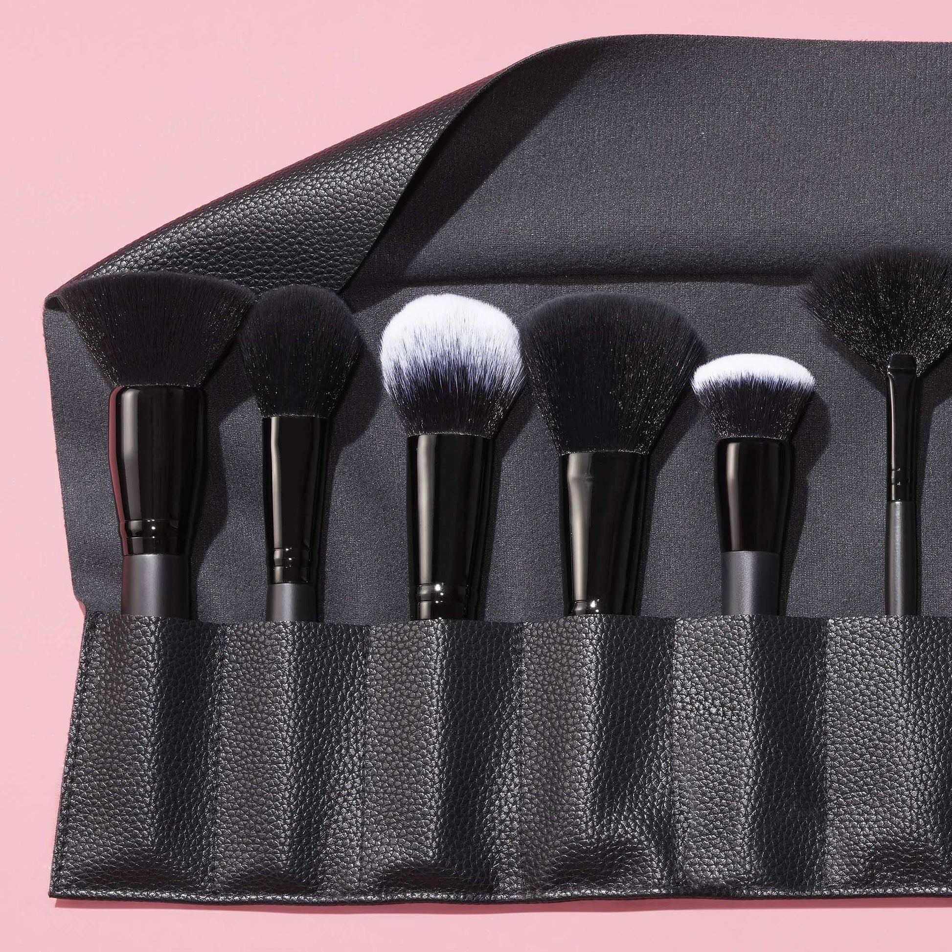 17-piece-ultimate-makeup-brush-set-and-travel-roll-w4 042423_UltBrushSet_V2_Main-2_IGF_carousel1.jpg