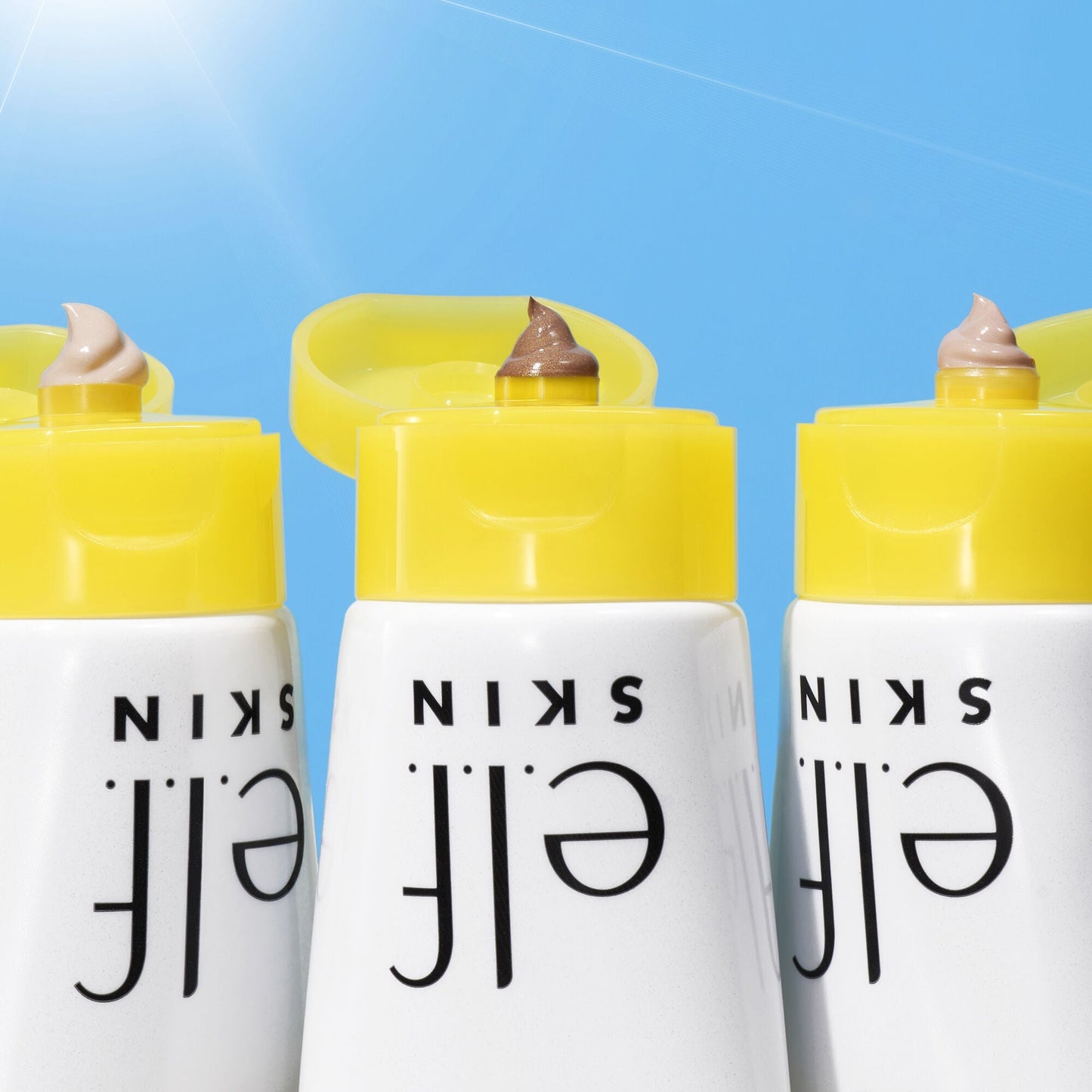 suntouchable-whoa-glow-spf-30-w5 042423_WhoaGlow_Macro_Main-2_IGF.jpg