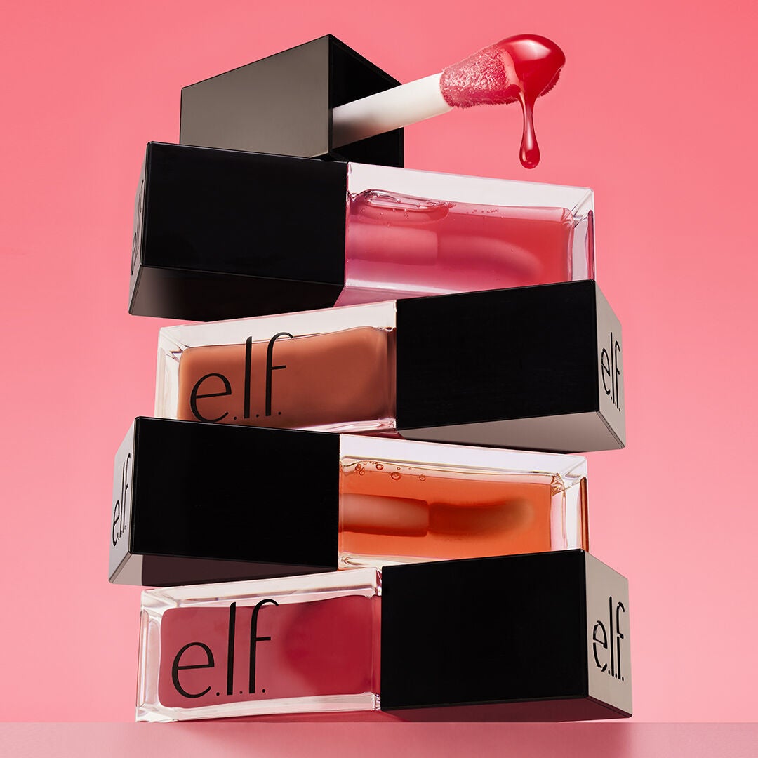 glow-reviver-lip-oil-l8 053023_SL_GlowRev_Fam_FOCUSSTACK-2RGB_IGF_a02f77a9-bf07-4a60-8c73-7b207cf9f12d.jpg
