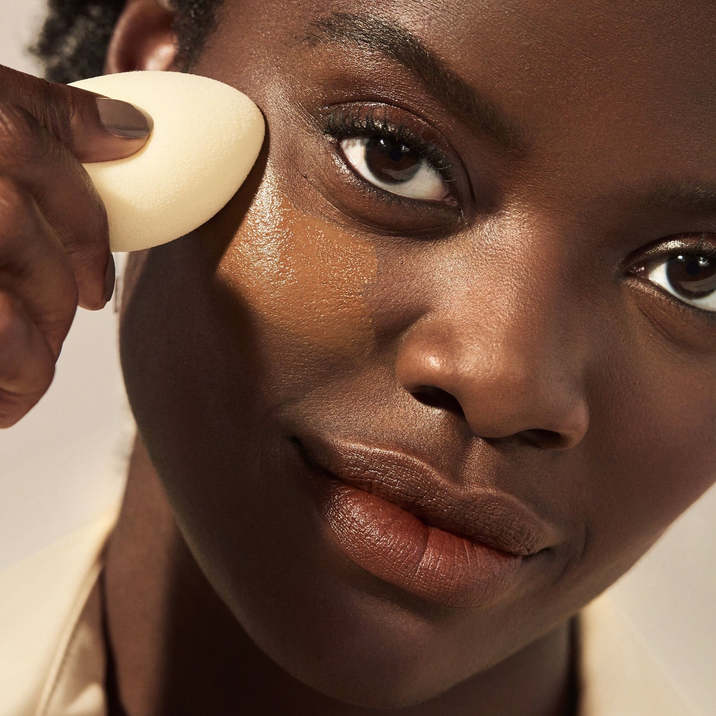 camo-concealer-sponge-z3 07292020_Wemi_HydratingCamo_1765_V4_IGF.jpg
