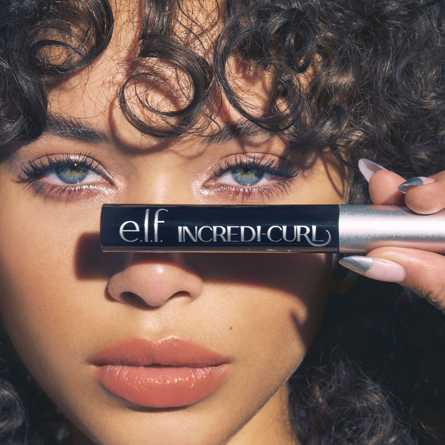 incredi-curl-mascara-a0 100724_elf_Alexa_IncrediCurl_After_0473_FINAL_V1_RGB_IGF_4909dedf-6085-4b66-b6fa-23af48640378.jpg