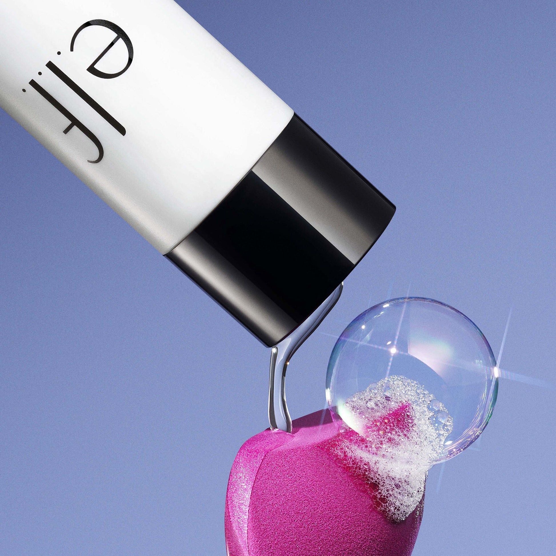 clean-queen-liquid-brush-and-sponge-cleaner-h0 111124_elf_CleanQueen_Tools_0032_MAIN-HELICON_358_w2QC_IGF.jpg