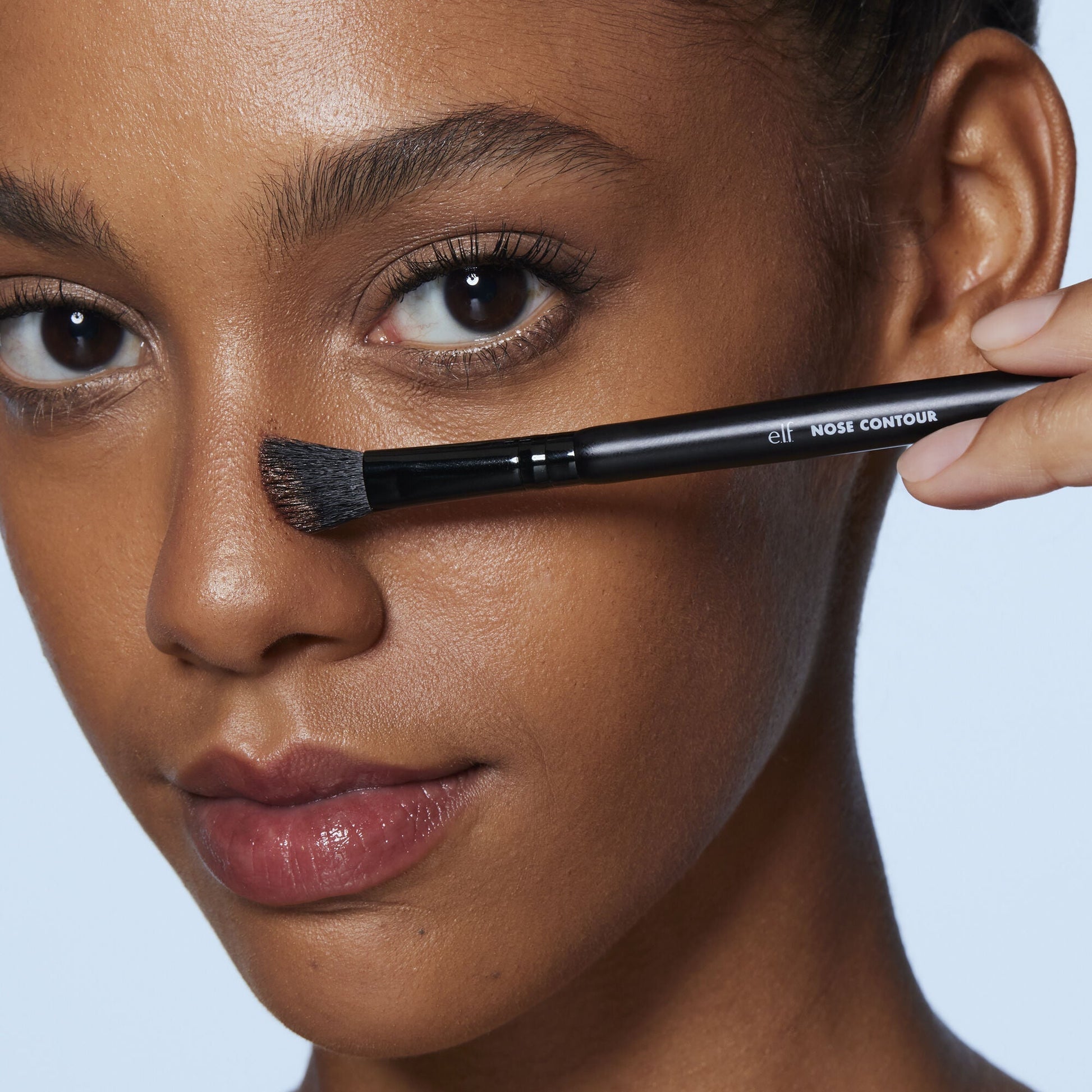 dual-ended-nose-contour-brush-u3 81283_Nose_Contour_Brush.jpg