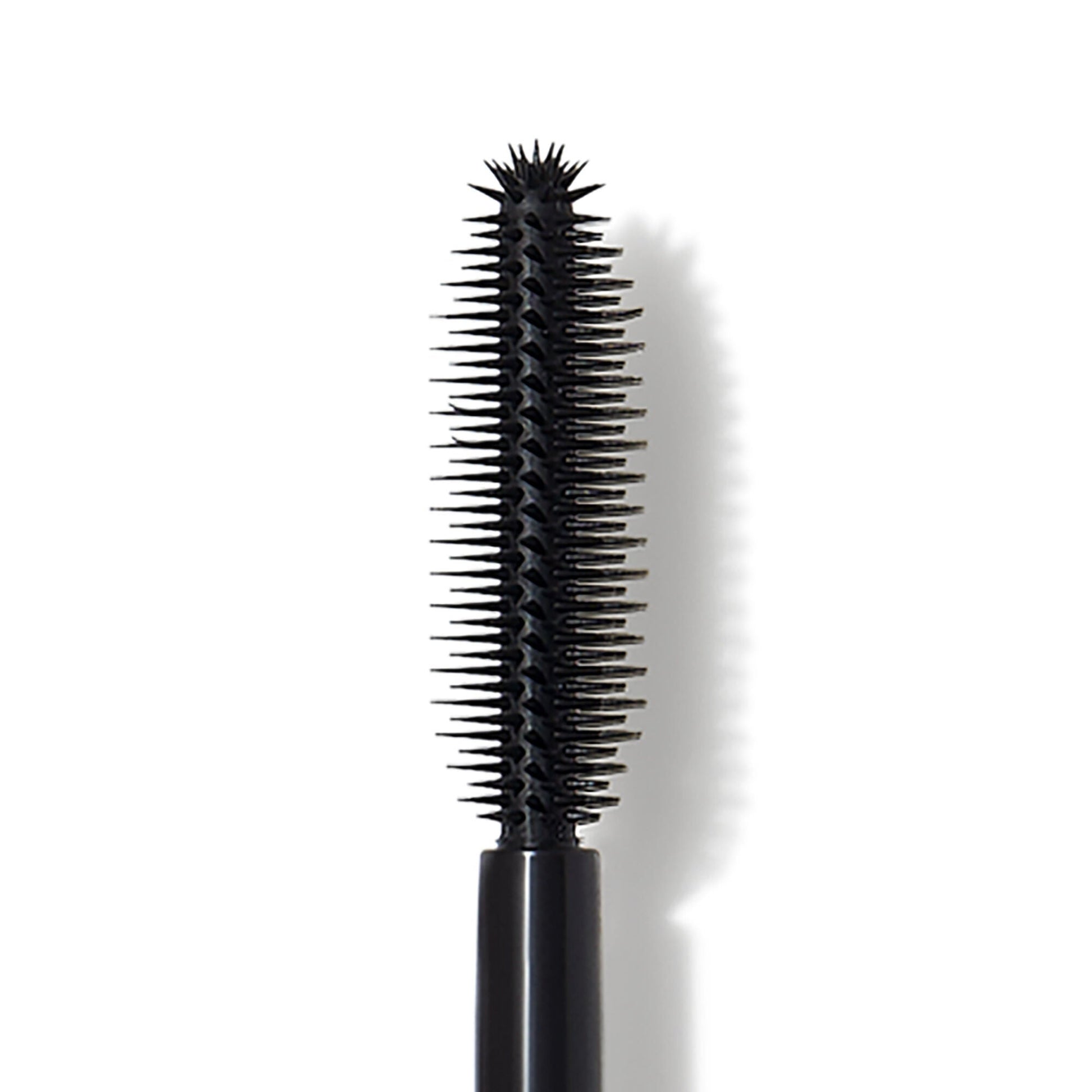 lash-it-loud-mascara-e0 81580_EYMSC_OpenA_R_Macro_R_6384b980-f497-4af6-8817-ff85df668ced.jpg