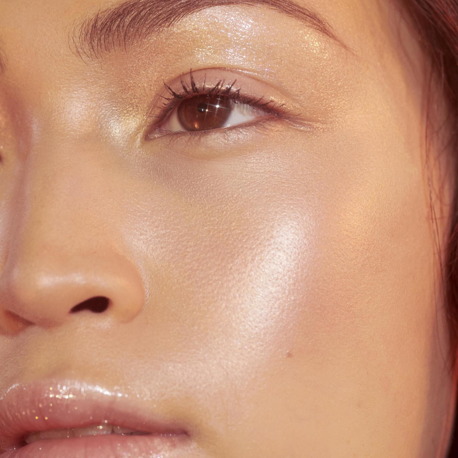 highlighter-brush-l5 crystal_OM_Jacqueline_782_square.jpg
